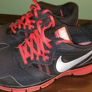 Red Black Nike